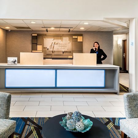 Holiday Inn Express & Suites Charlotte Arpt-Belmont By Ihg Dış mekan fotoğraf