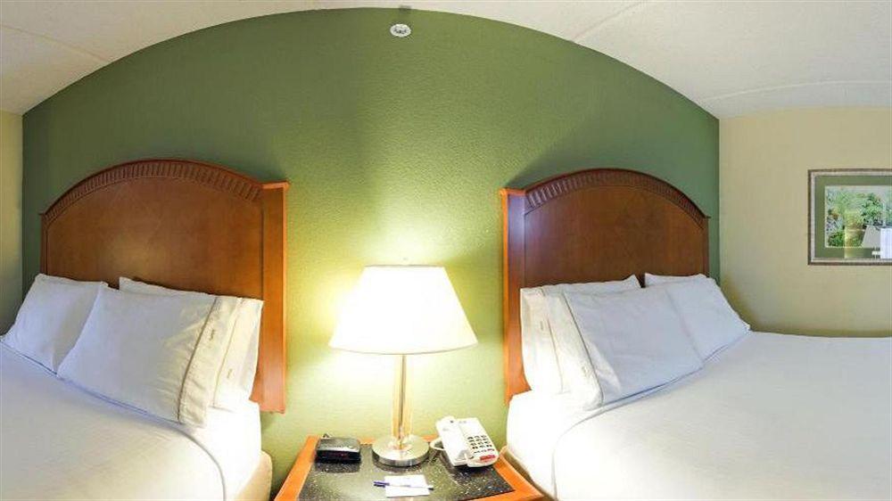 Holiday Inn Express & Suites Charlotte Arpt-Belmont By Ihg Dış mekan fotoğraf