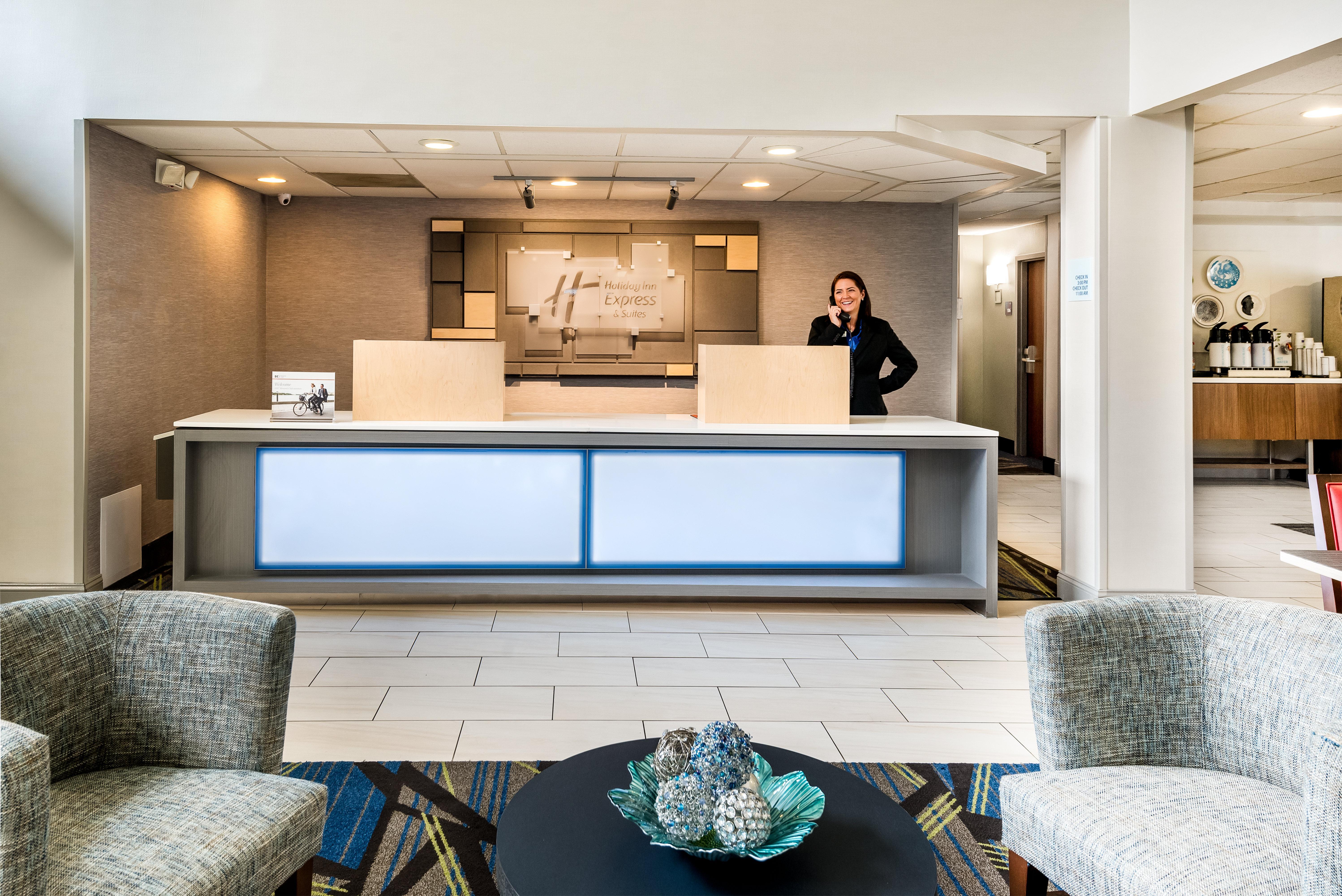Holiday Inn Express & Suites Charlotte Arpt-Belmont By Ihg Dış mekan fotoğraf