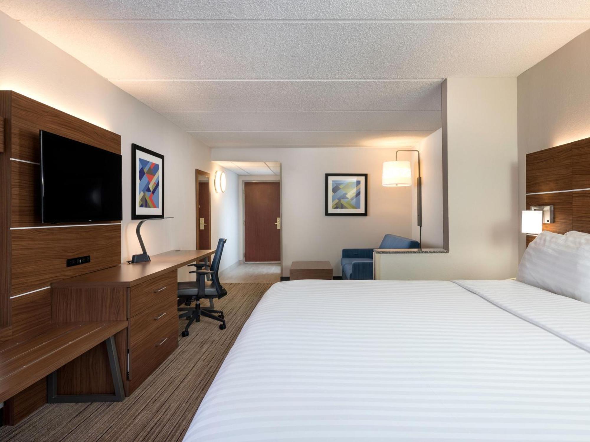 Holiday Inn Express & Suites Charlotte Arpt-Belmont By Ihg Dış mekan fotoğraf